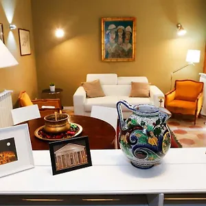 appartamento-con-terrazzino-al-pantheon.it-romehotels.com/